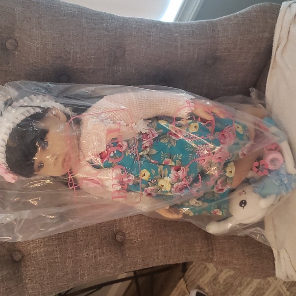 Guessbelly Doll - Picture 14 of 16